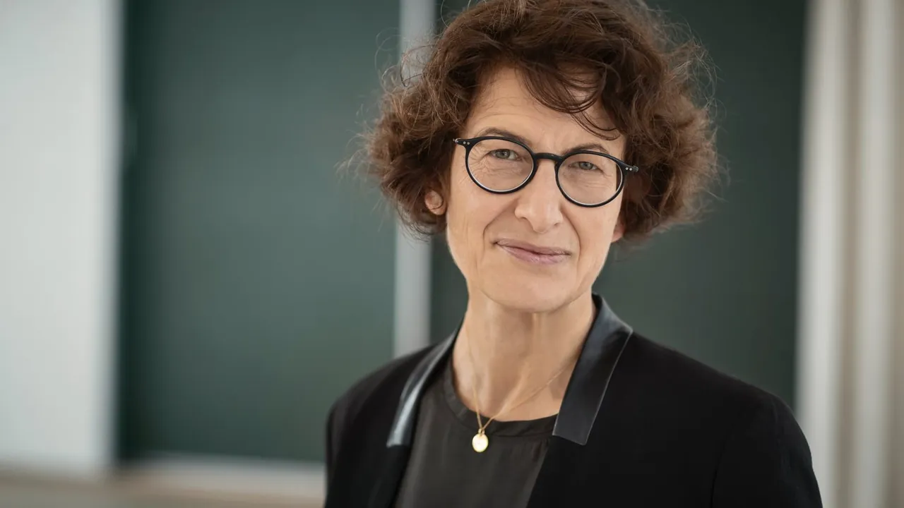 Özlem Türeci, BioNTech’in tanıtım fotoğrafında (2019)